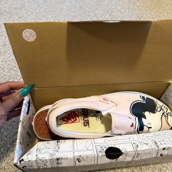 Vans Limited Edition Peanuts Slip On--Snoopy/Lucy USED - Picture 2 of 5